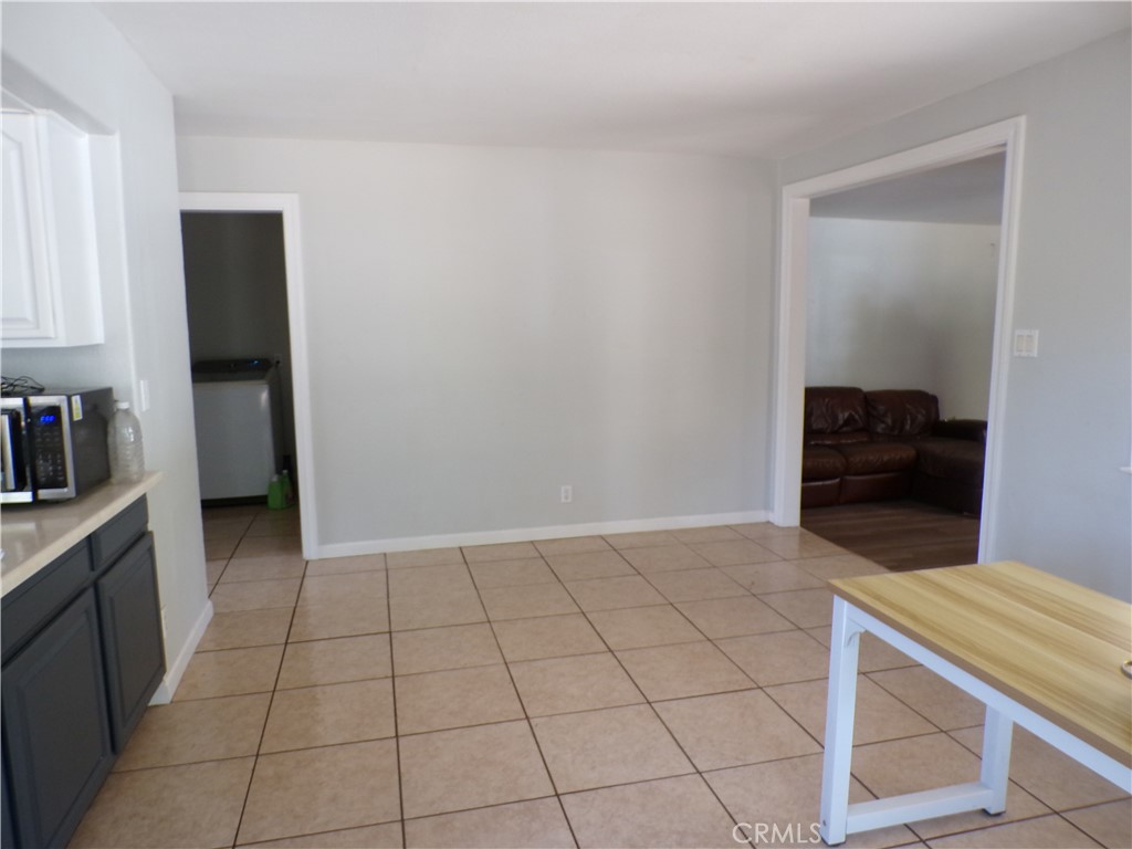 5598 Brown Property Photo 3