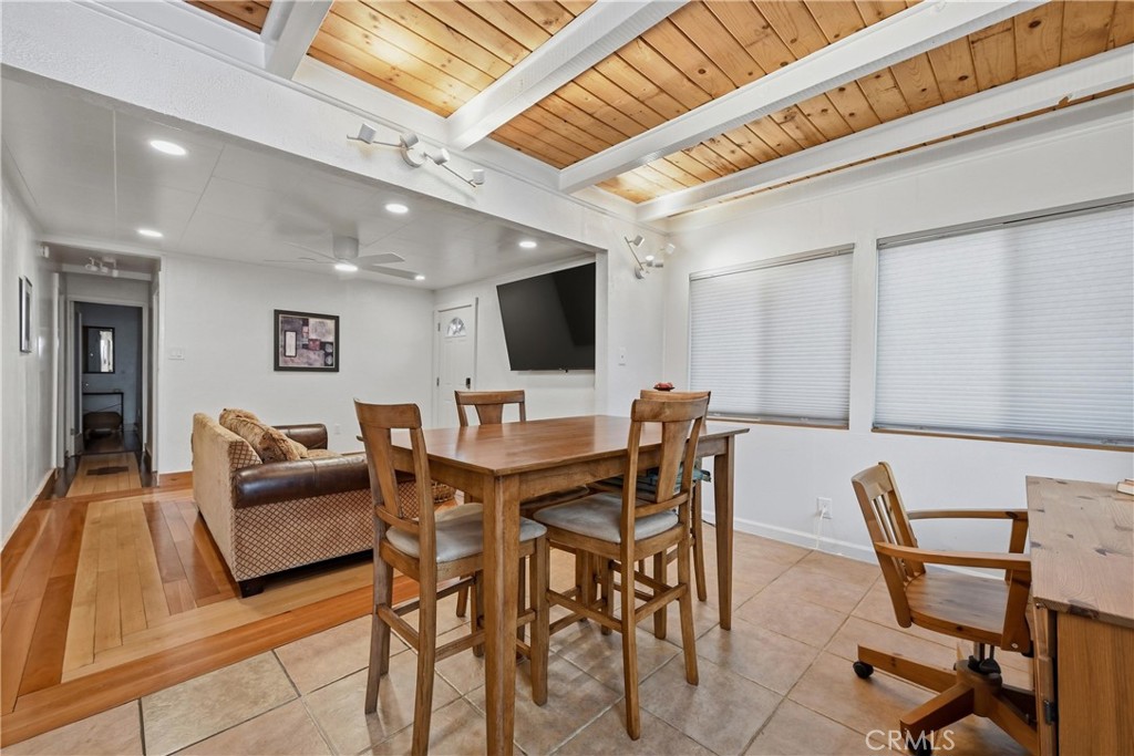6025 Front Property Photo 17