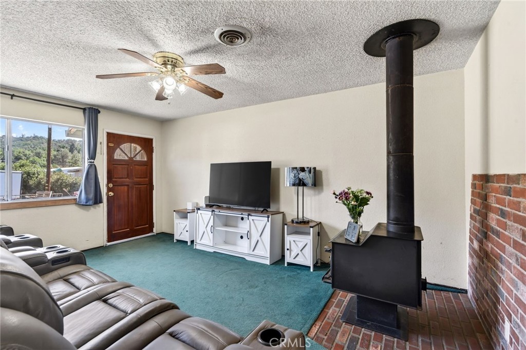 2888 Meadow Creek Property Photo 3