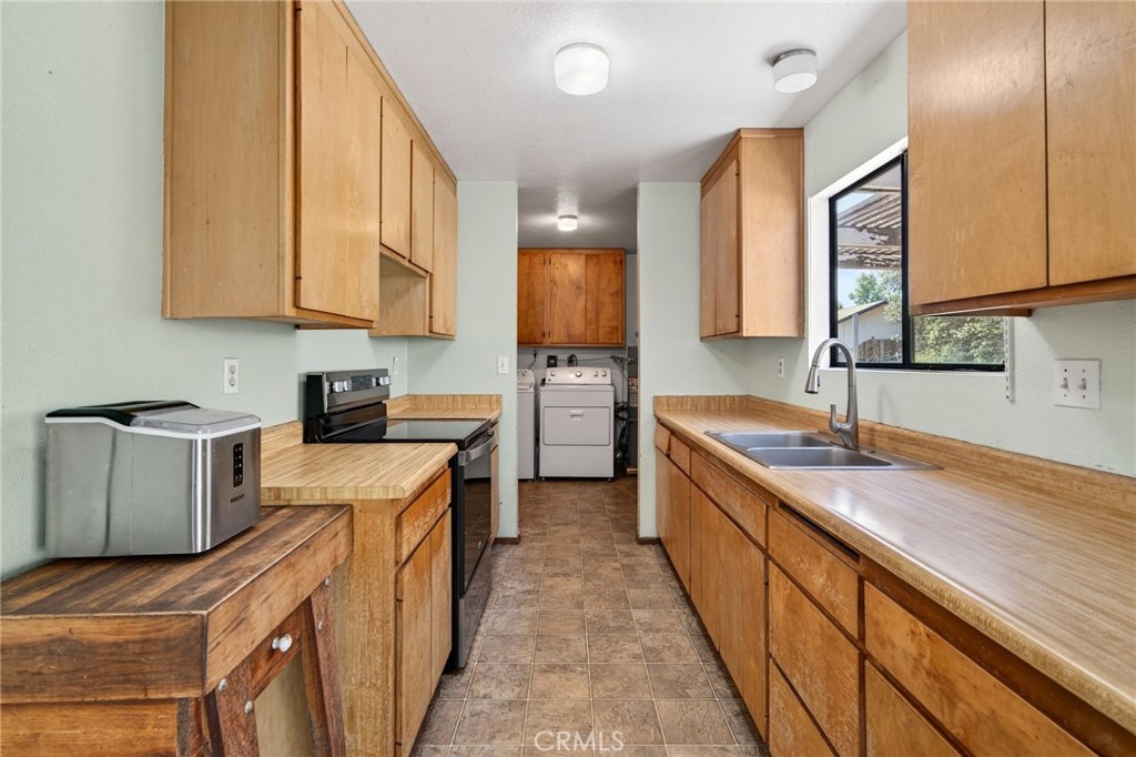 2888 Meadow Creek Property Photo 8