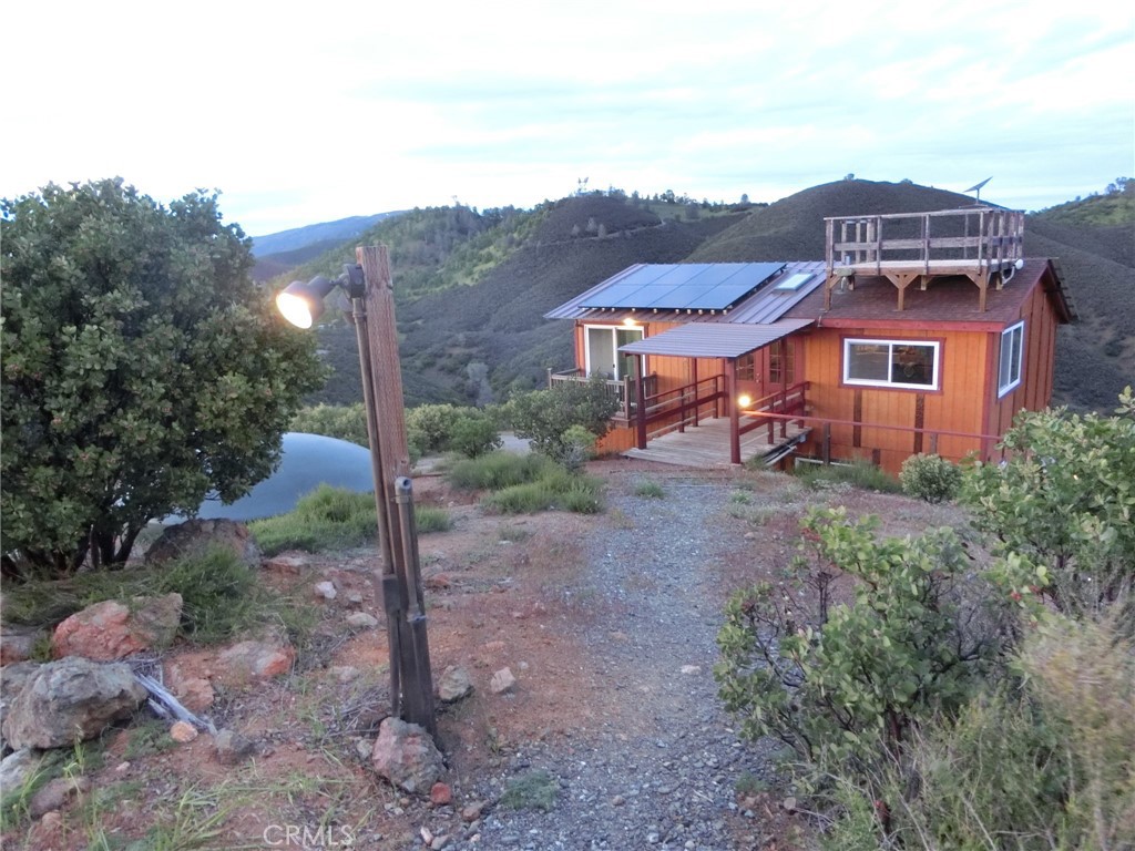 864 Watertrough Road Property Photo 5