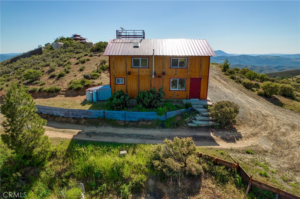 864 Watertrough Road Property Photo 6