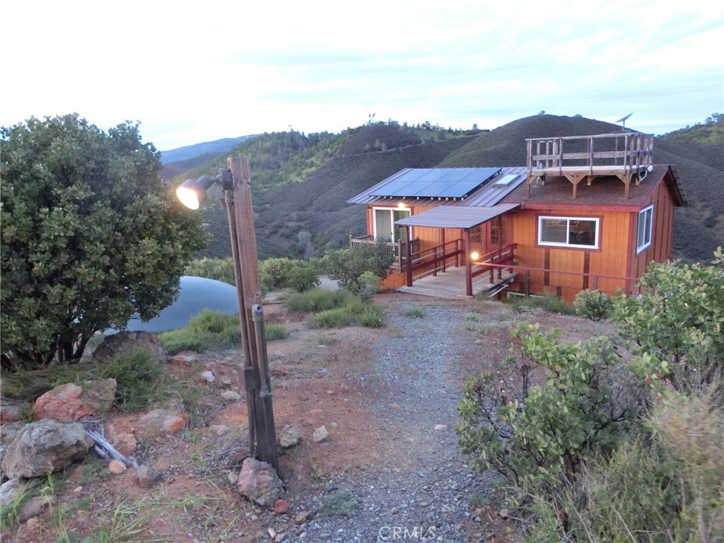 864 Watertrough Road Property Photo 7