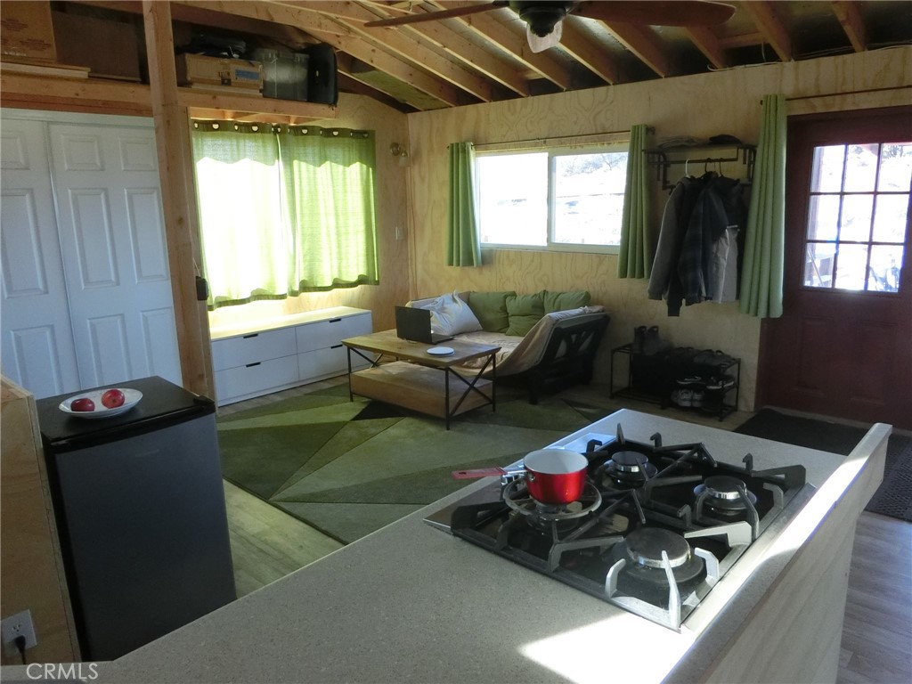 864 Watertrough Road Property Photo 9