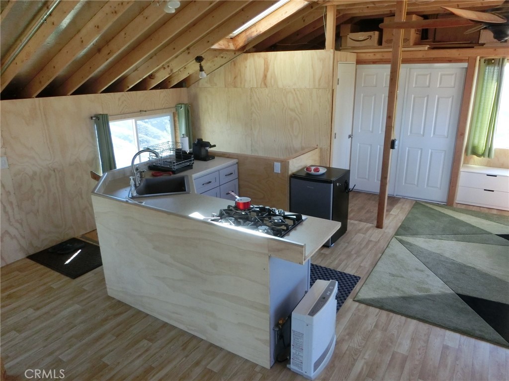 864 Watertrough Road Property Photo 10