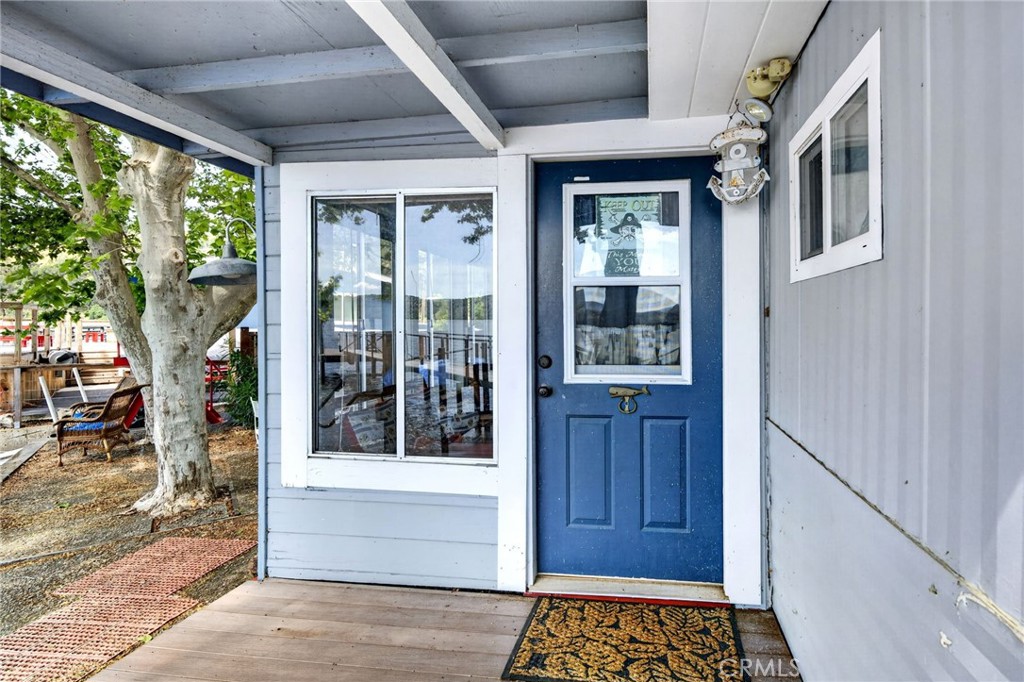 11421 Lakeshore Property Photo 7