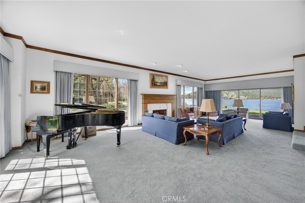 8266 Peninsula Property Photo 4