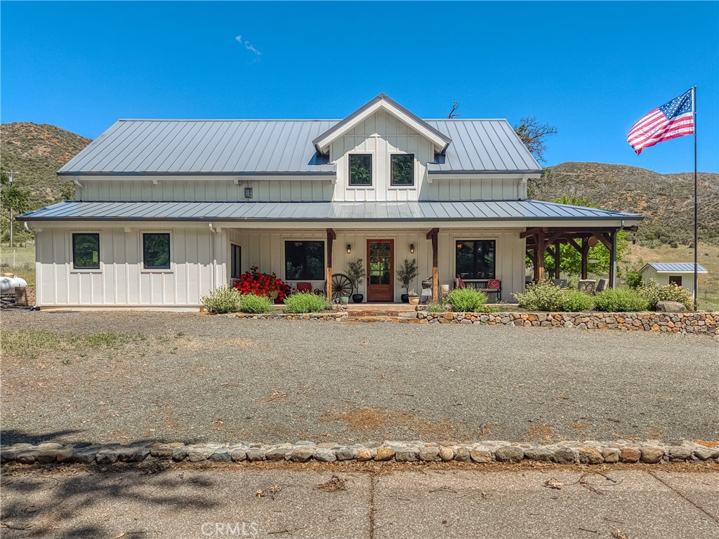 19676 State Highway 175 Property Photo 5