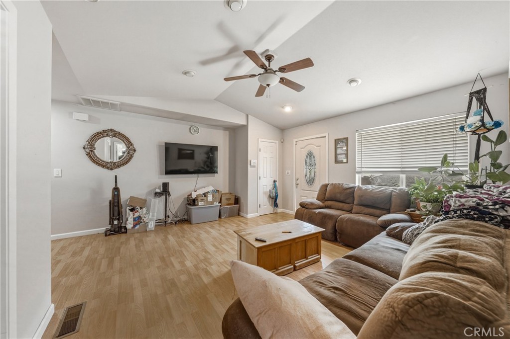5368 Bel Air W Property Photo 4