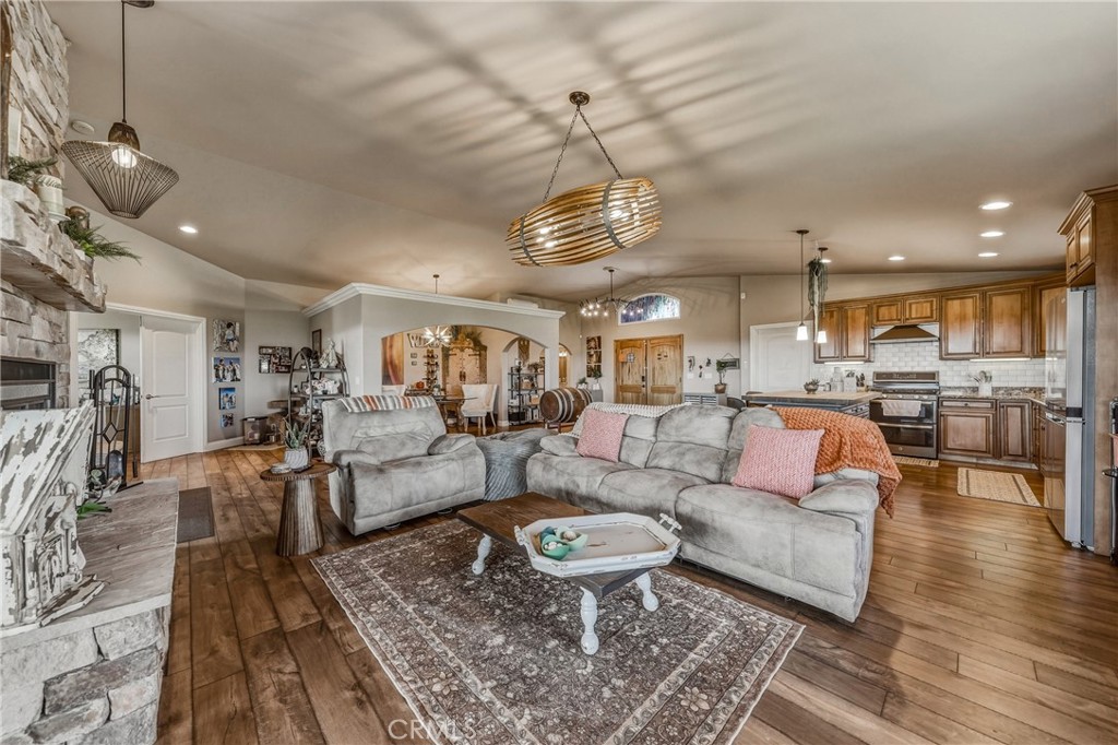 5568 Teton Property Photo 6