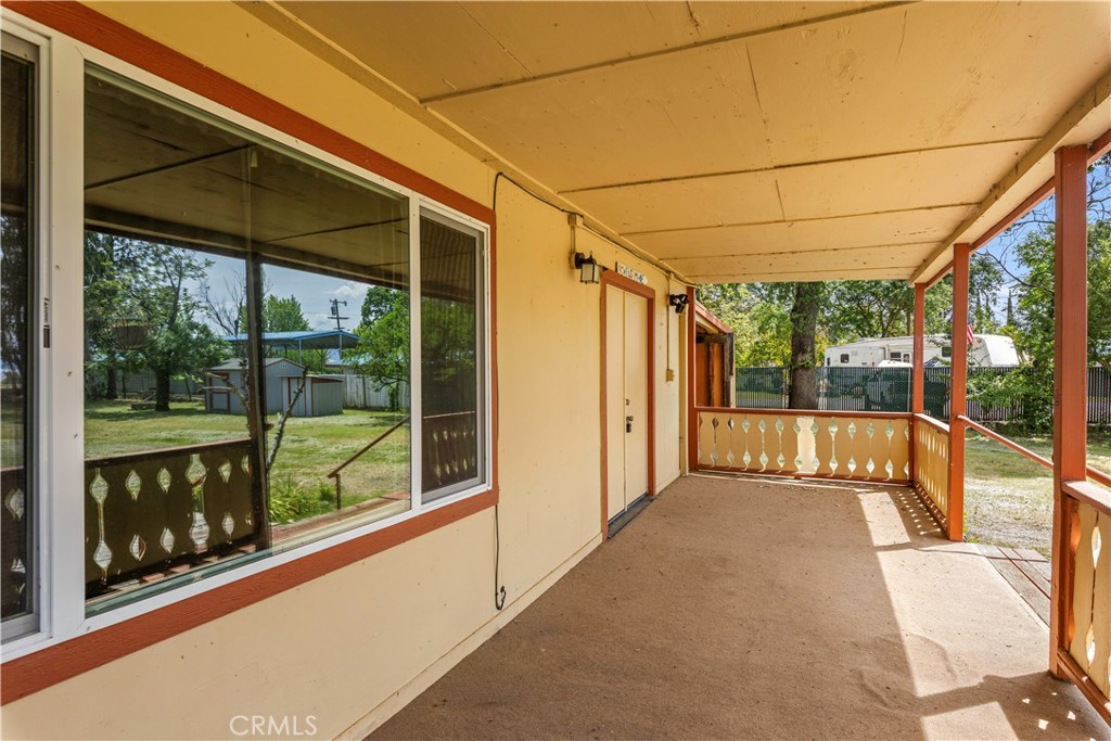2600 Lakeshore Property Photo 18