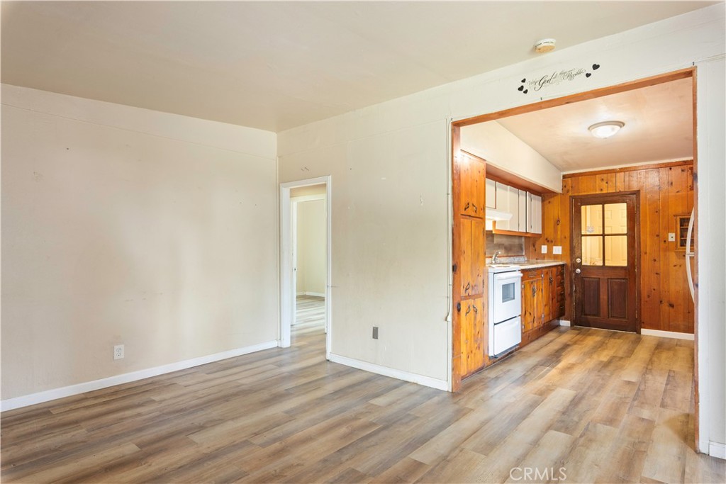 2600 Lakeshore Property Photo 19