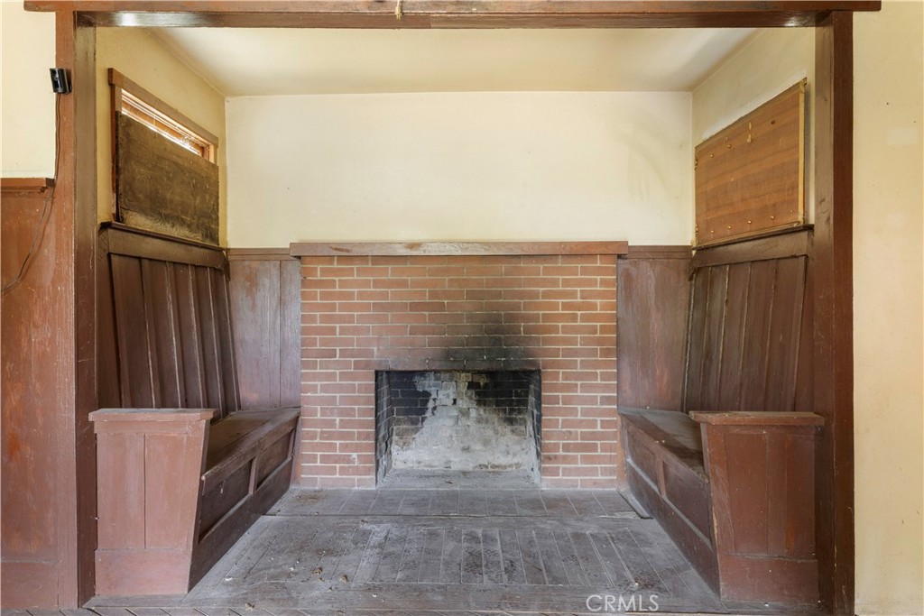 2600 Lakeshore Property Photo 53