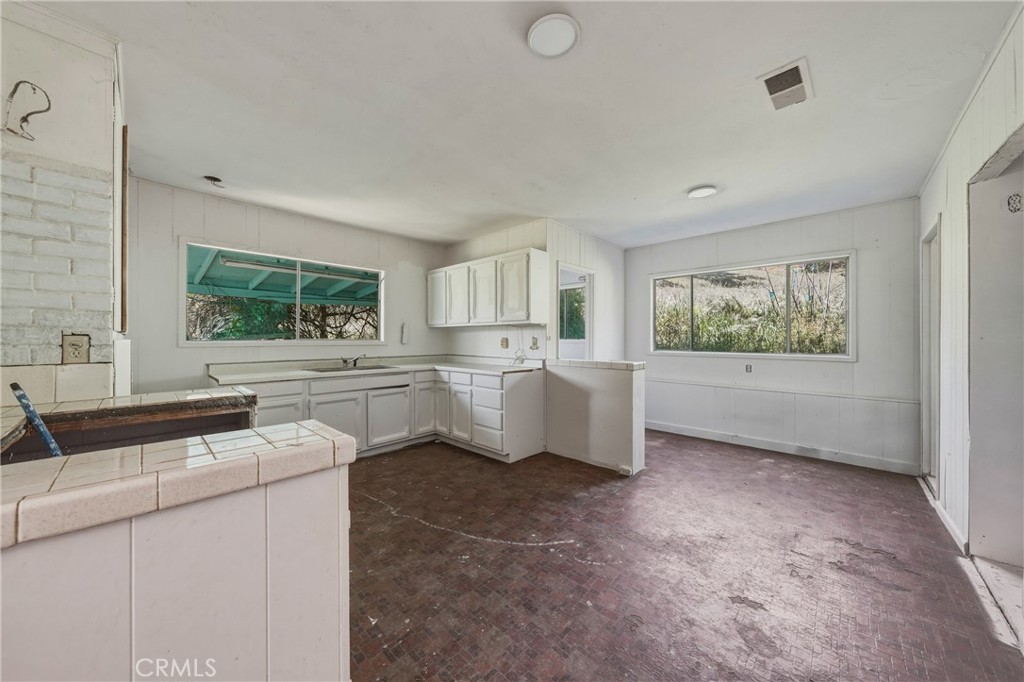 1440 W State Highway 20 Property Photo 15