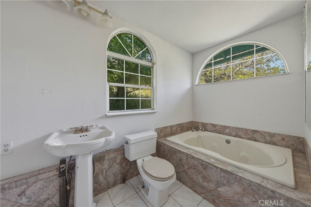 1440 W State Highway 20 Property Photo 26