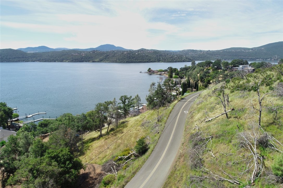 3168 3178 Oak Crest Property Photo 6