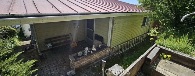 11705 E Highway 20 Property Photo 3