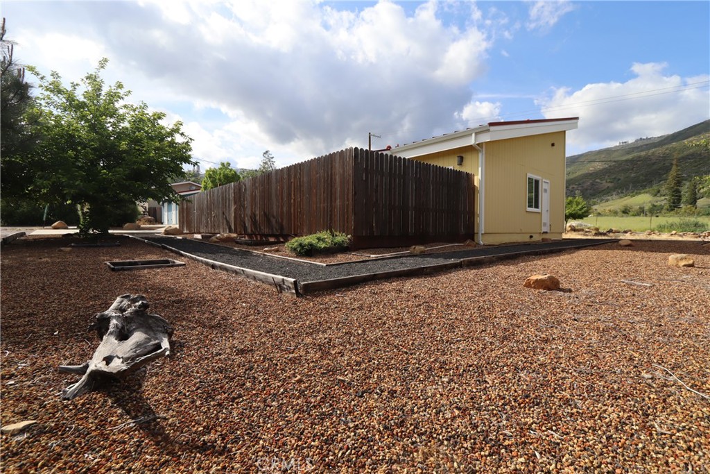 12062 Mead Property Photo 12