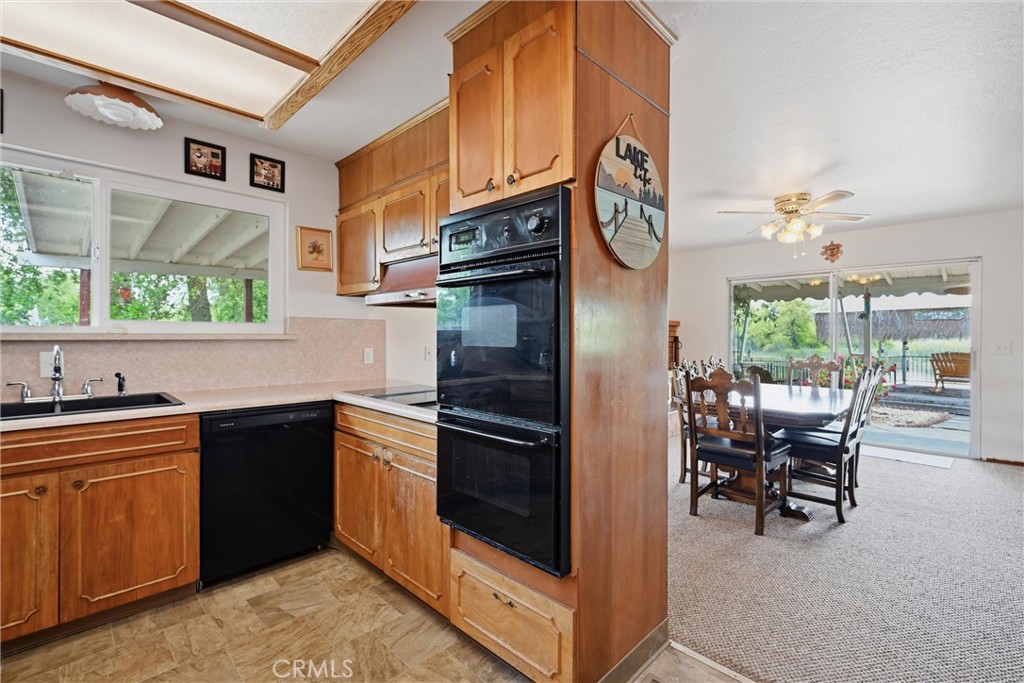 7478 Lakeland Drive Property Photo 9