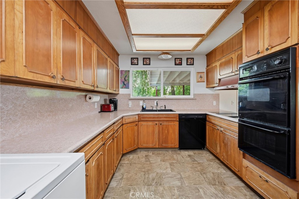 7478 Lakeland Drive Property Photo 10
