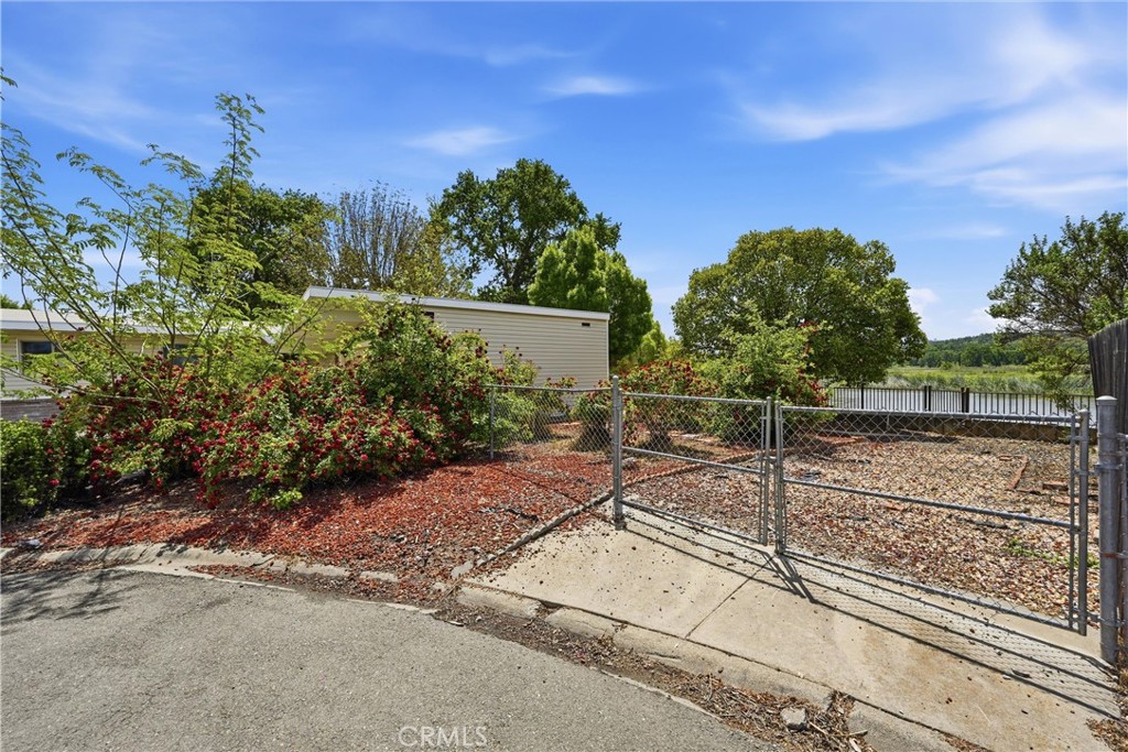7478 Lakeland Drive Property Photo 29