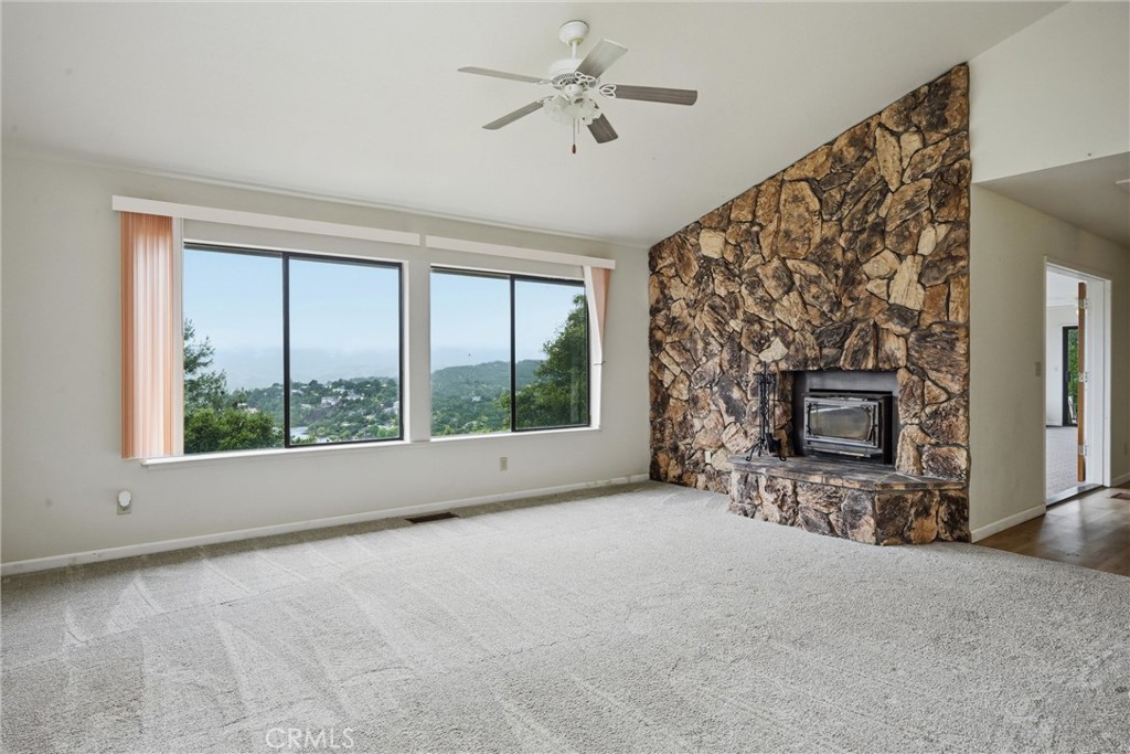17312 Greenridge Property Photo 5