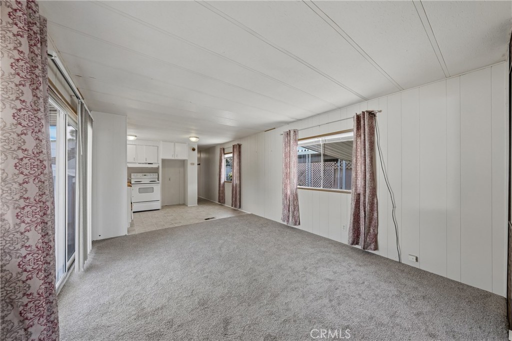 1025 Martin Street 13 Property Photo 4