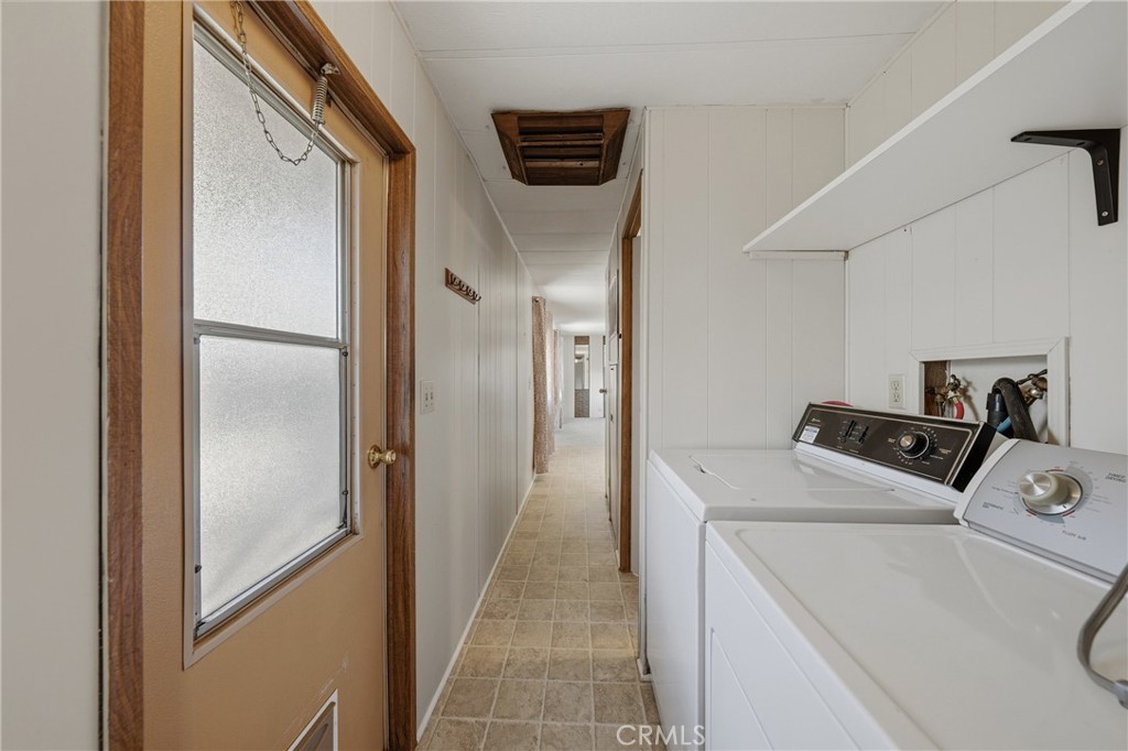 1025 Martin Street 13 Property Photo 15