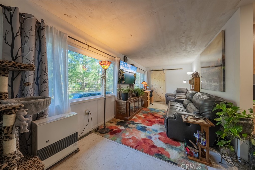 8427 Saddle Road Property Photo 18