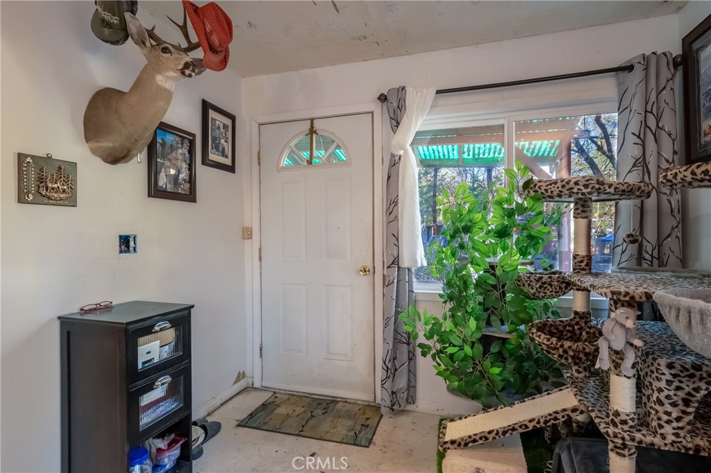 8427 Saddle Road Property Photo 26