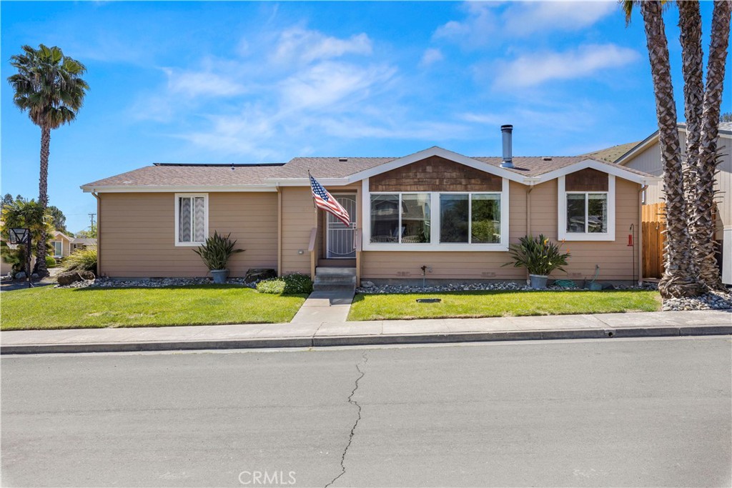 205 Island View Property Photo 4