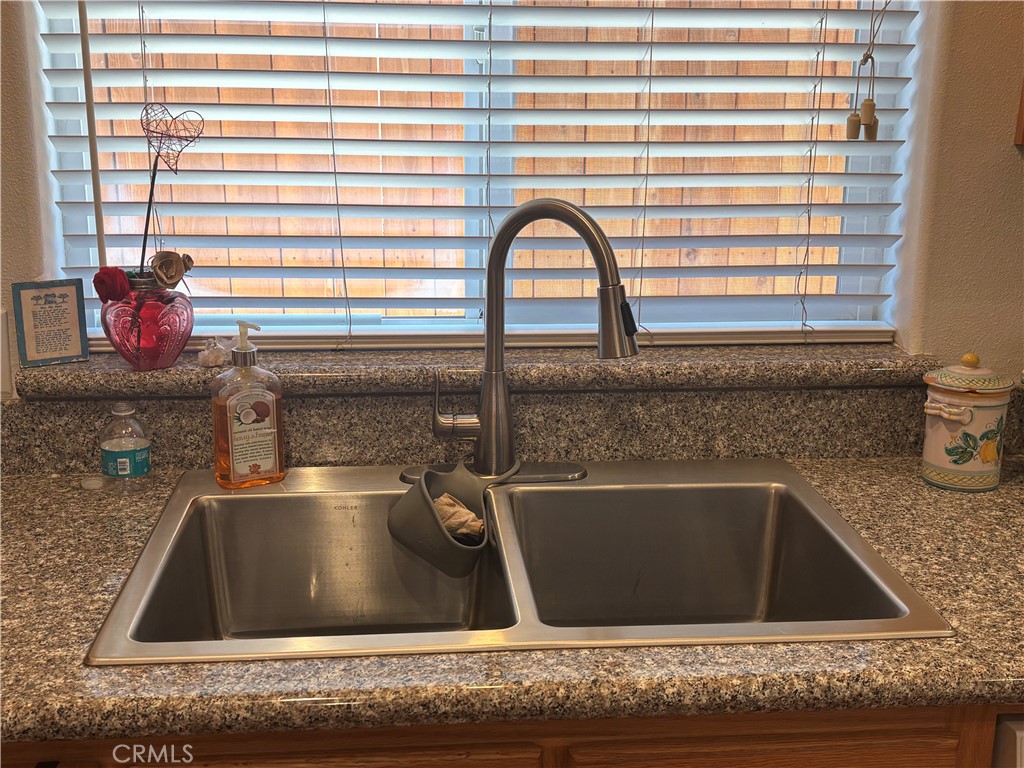 205 Island View Property Photo 15