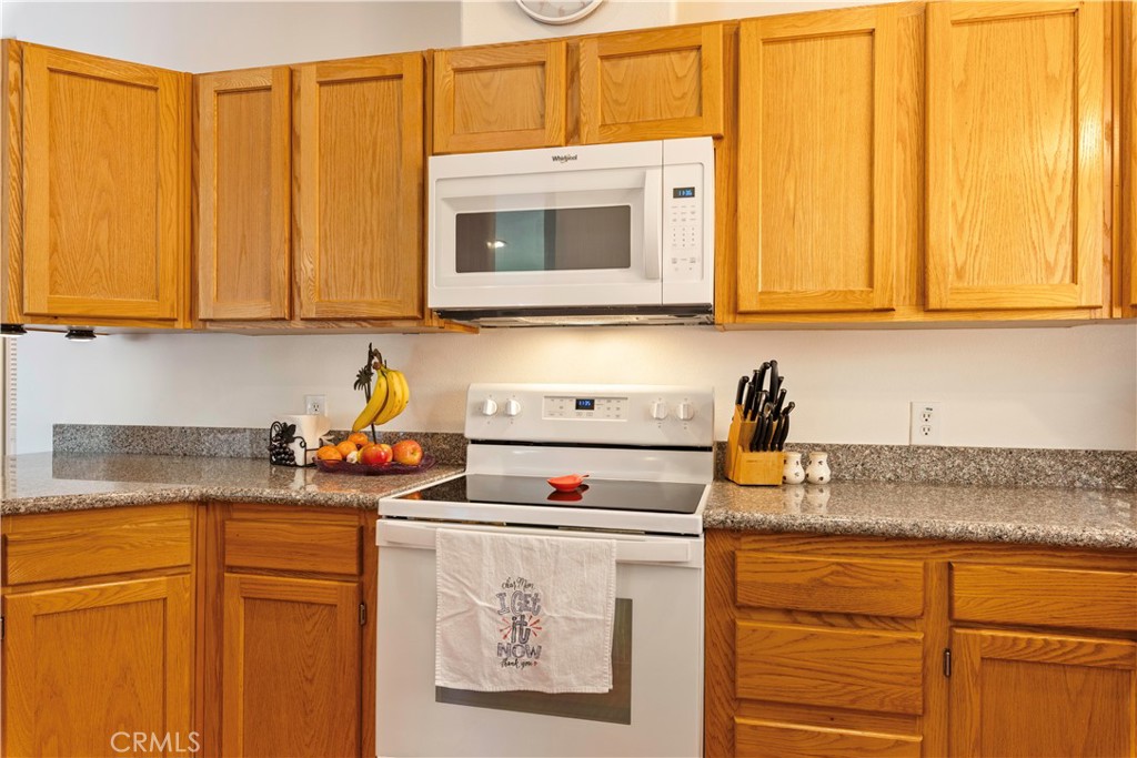 205 Island View Property Photo 16