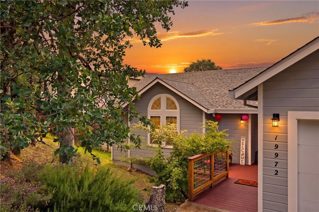 19972 Jigsaw Property Photo 2