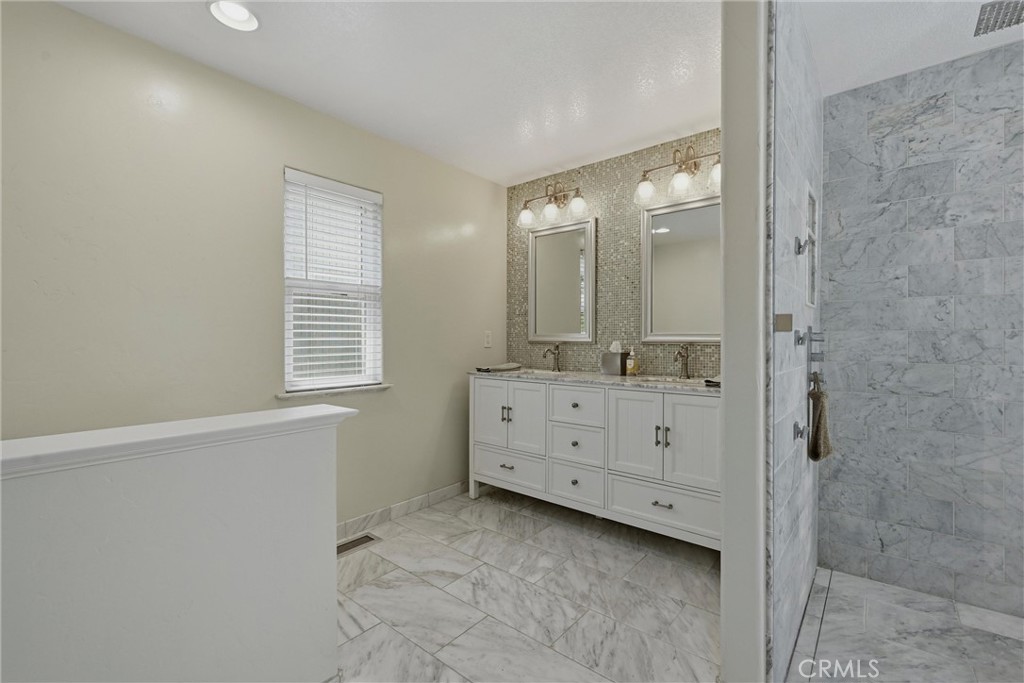 19972 Jigsaw Property Photo 23