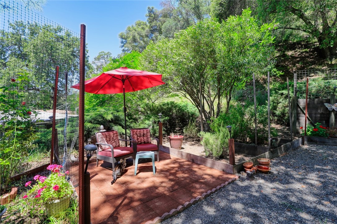 7072 Sonja Lu Property Photo 5