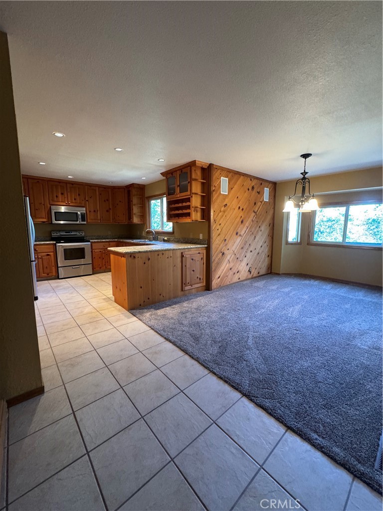 9651 St. Helena Drive Property Photo 6