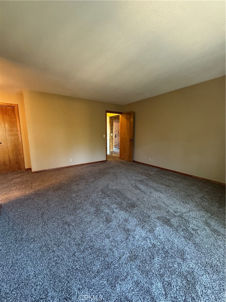 9651 St. Helena Drive Property Photo 14