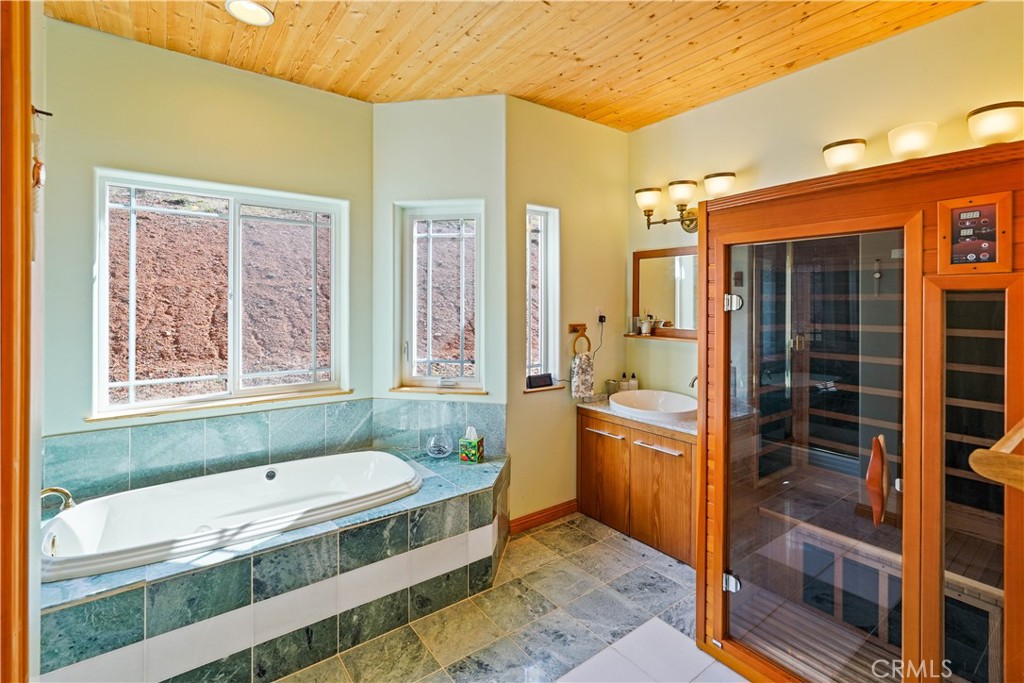 7866 Evergreen Property Photo 47