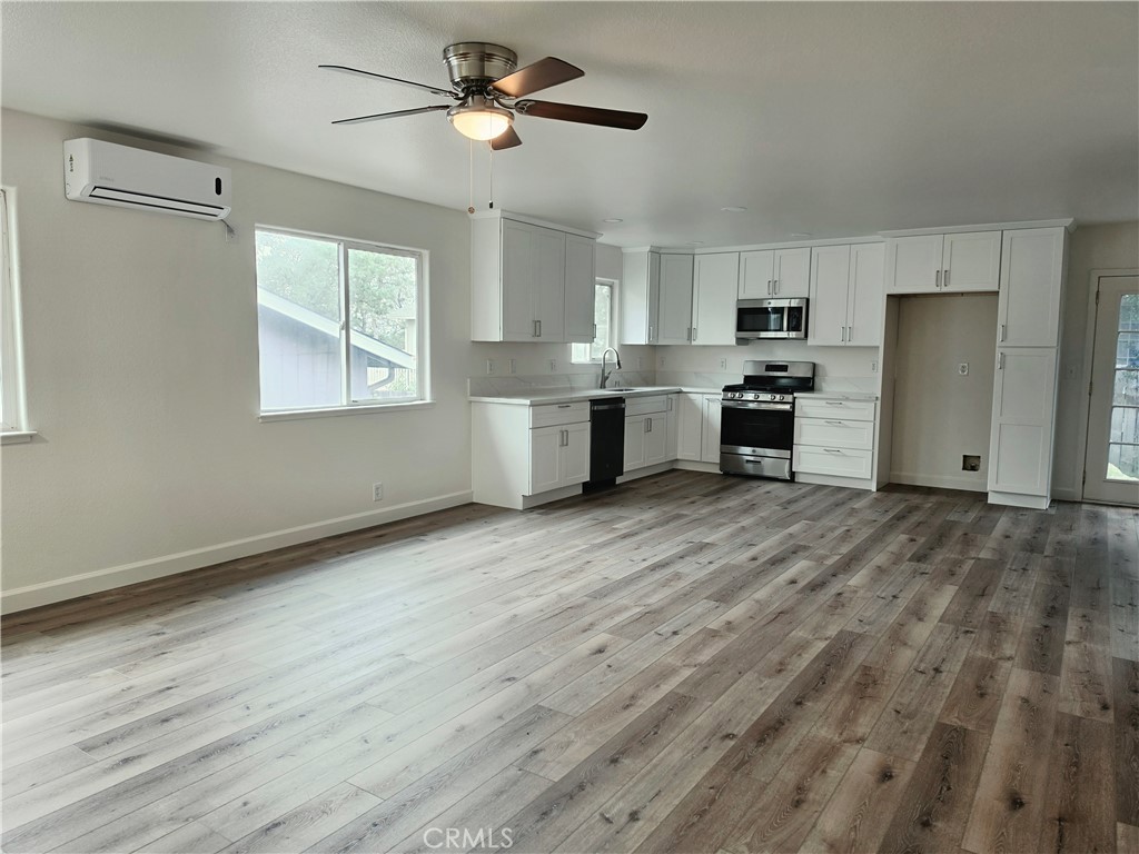 15786 33rd Property Photo 6