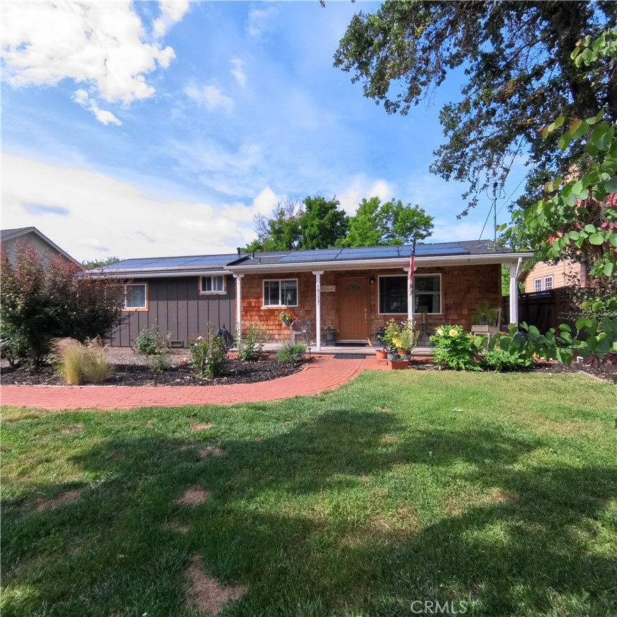 18237 Hidden Valley Property Photo 1