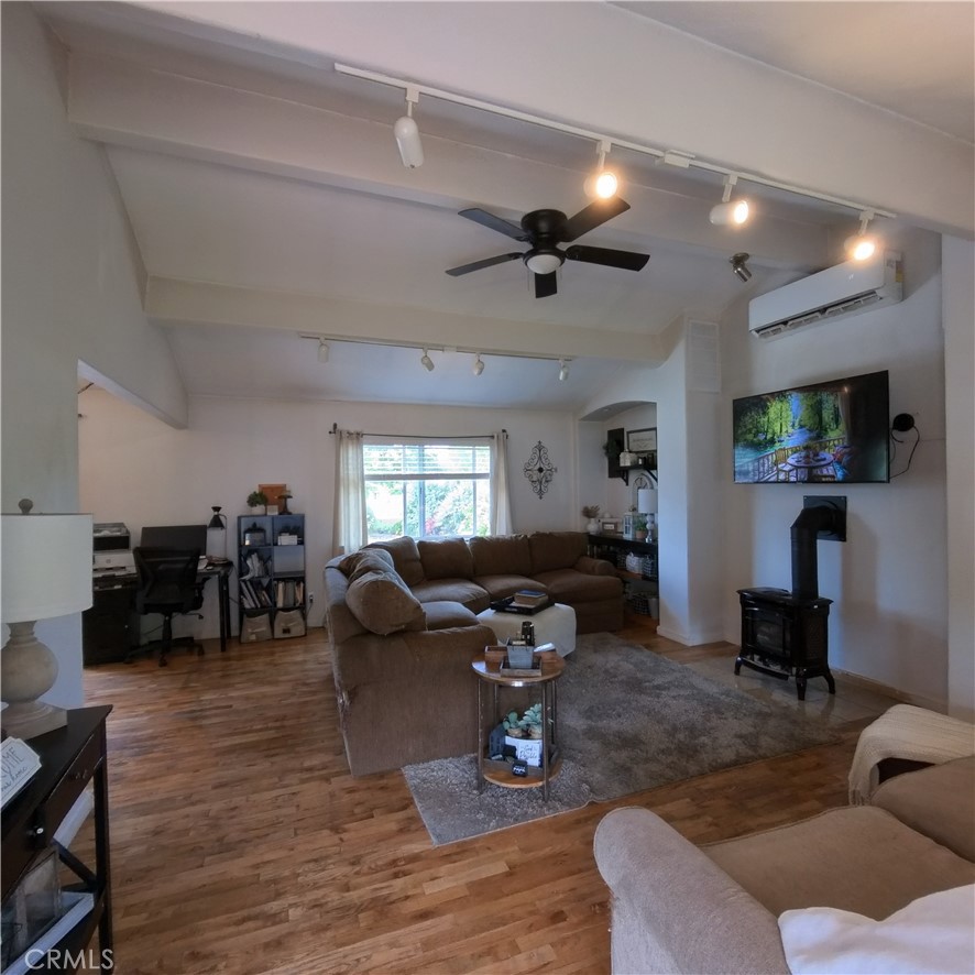 18237 Hidden Valley Road Property Photo 8