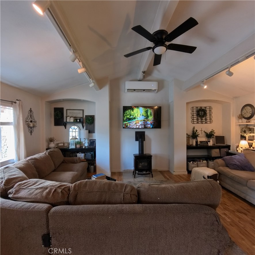 18237 Hidden Valley Road Property Photo 10