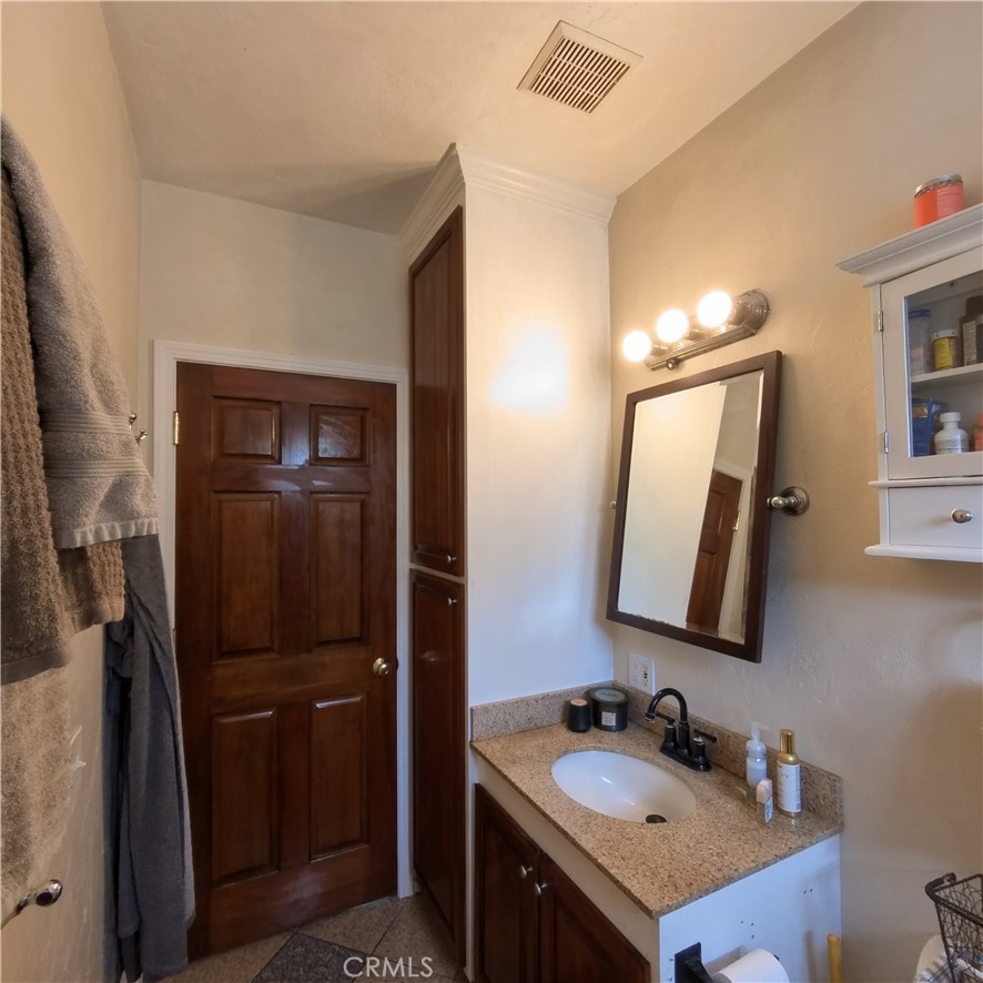 18237 Hidden Valley Road Property Photo 22