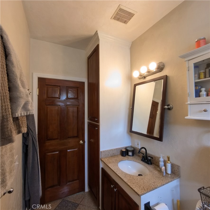18237 Hidden Valley Road Property Photo 23
