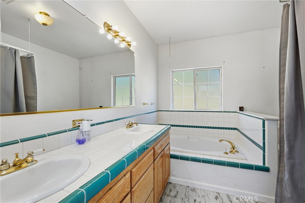 17860 Deer Hill Property Photo 17