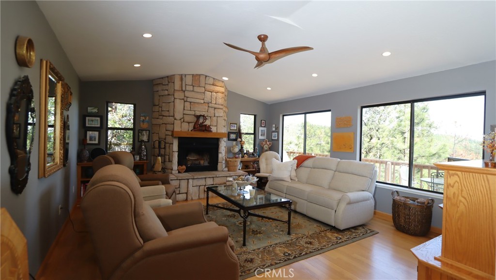 9714 St Helena Property Photo 4