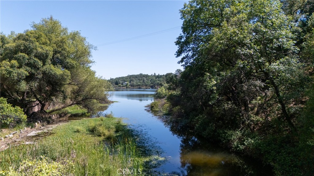 16985 Knollview Property Photo 1