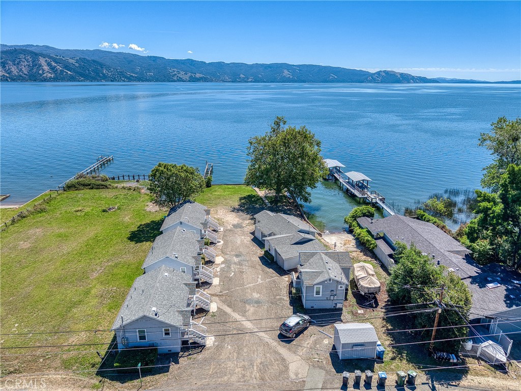 4550 Lakeshore Property Photo 4