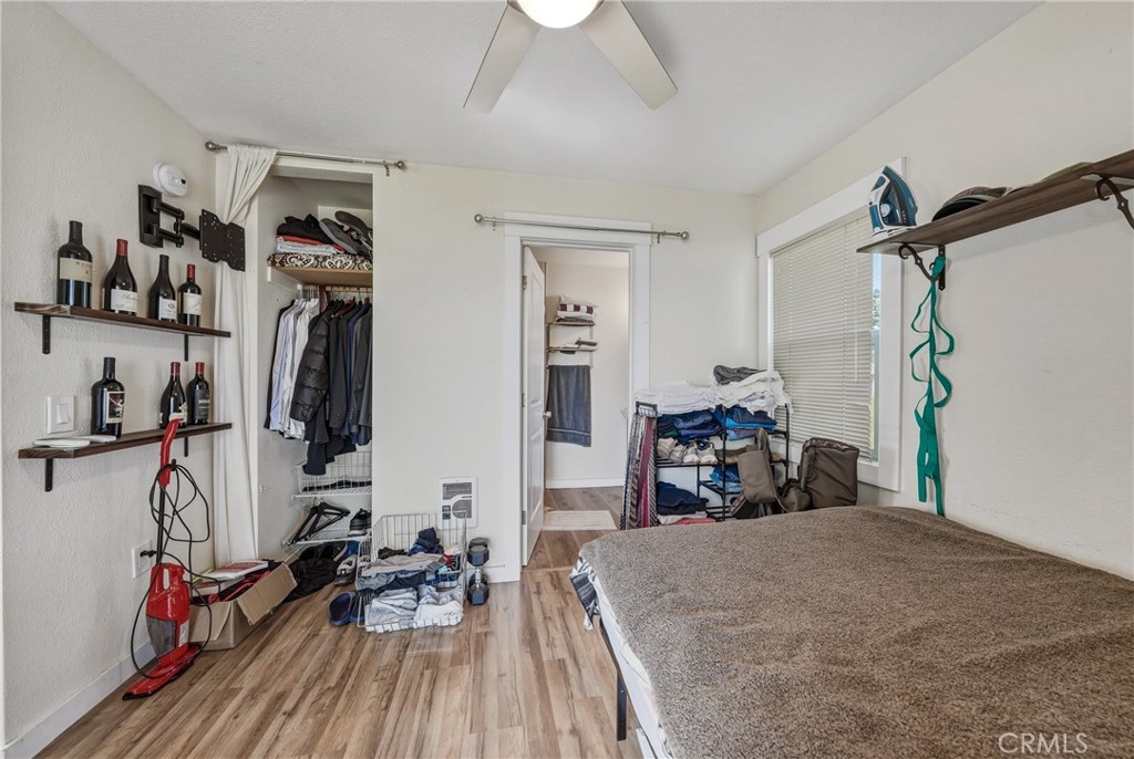 4550 Lakeshore Property Photo 14